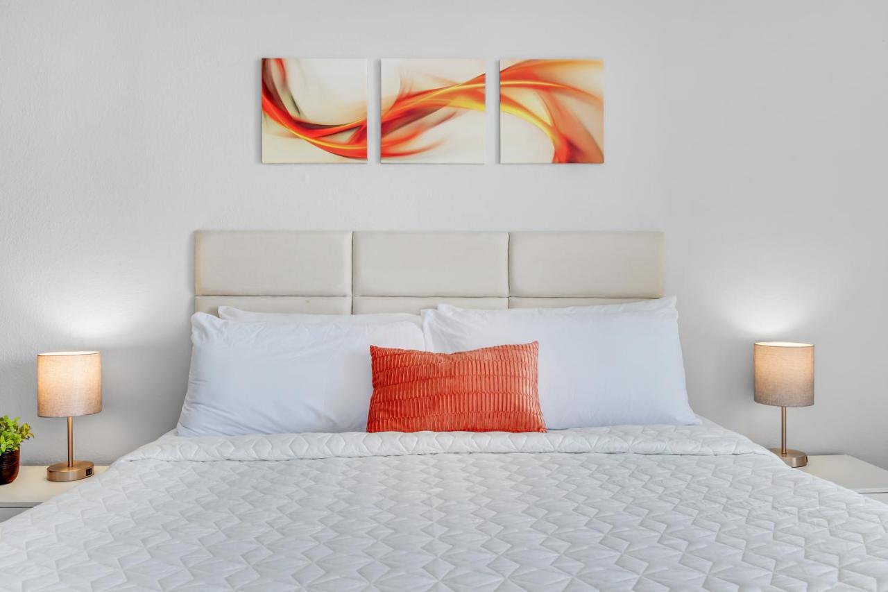 Beachfront Romantic Studio Escape W Perfect View 1212 شاطئ ميرتل المظهر الخارجي الصورة